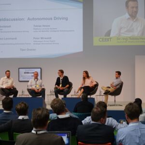 VW-Panel Autonomes Fahren mit Tobias Hesse, Leiter der AG 5 (links im Bild)