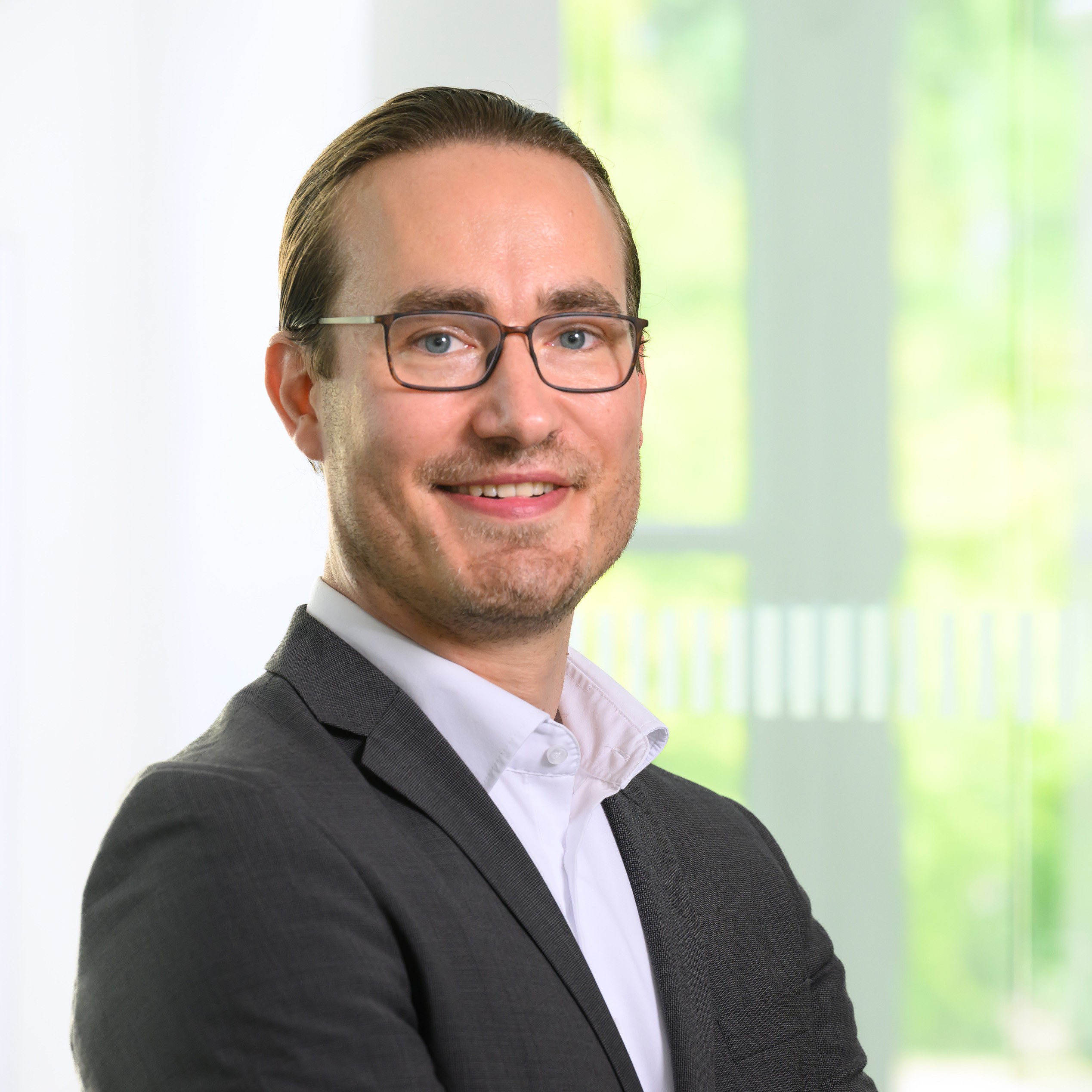 Dr. Thomas Schmidt